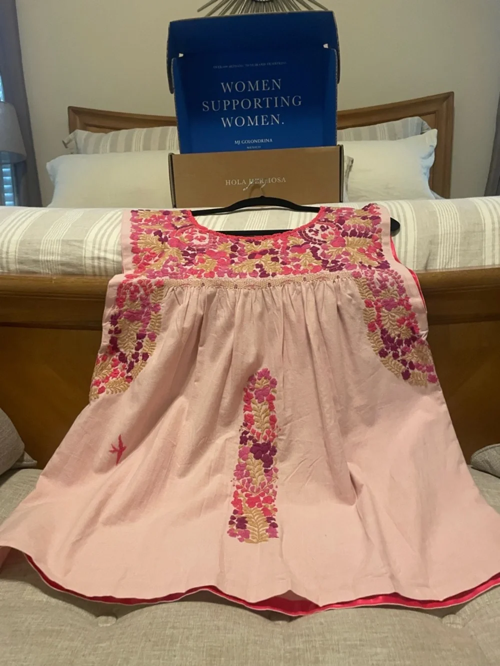 Mi Golondrina Pink Floral Embroidered Top - Picture 1 of 7